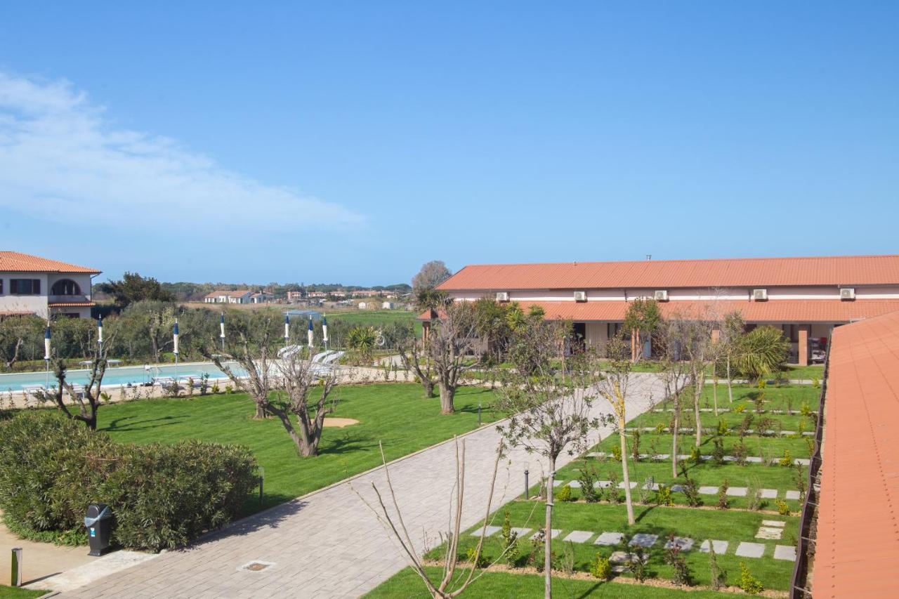 Delfino Tuscany Resort Marina di Cecina Luaran gambar