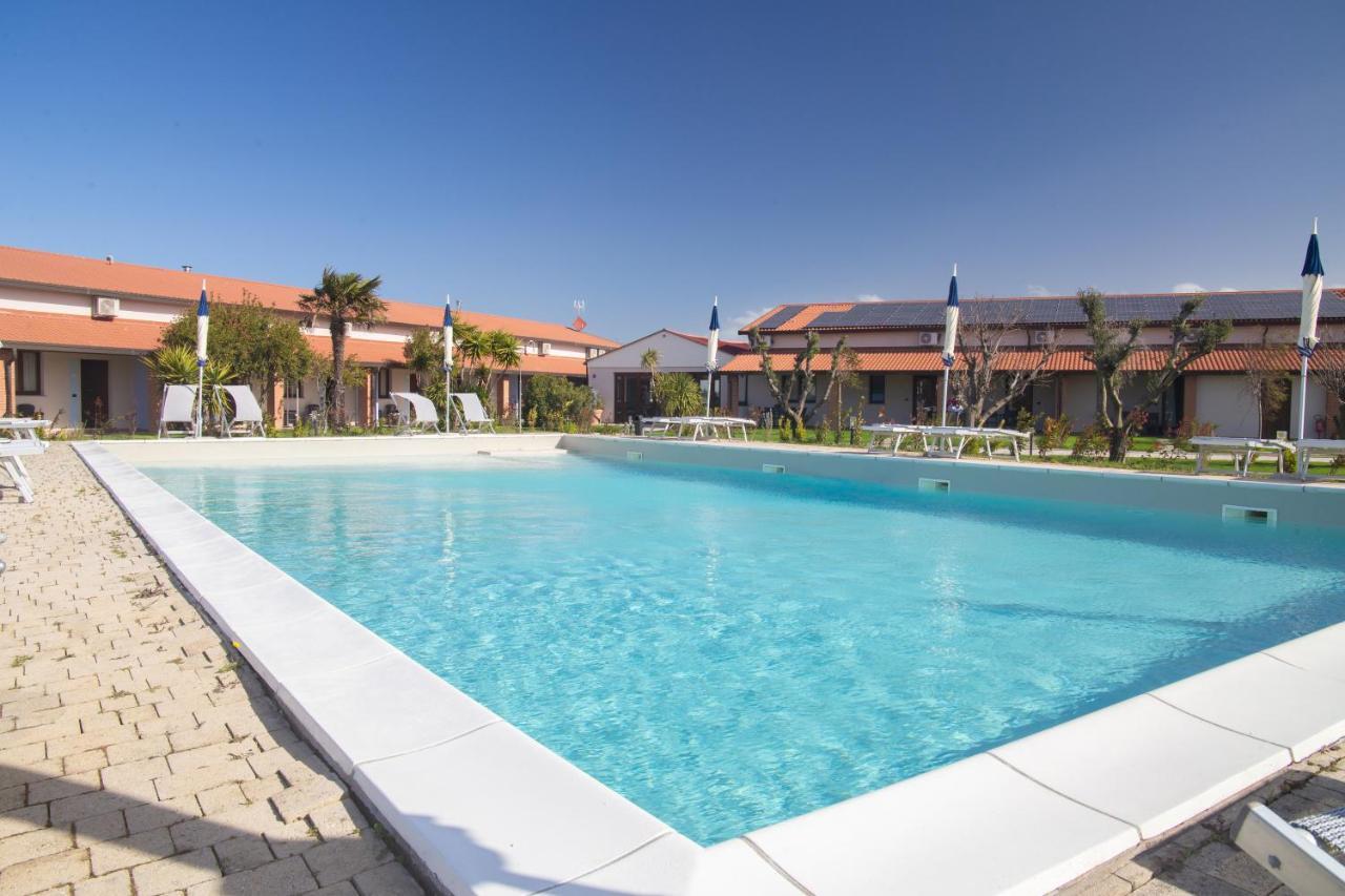 Delfino Tuscany Resort Marina di Cecina Luaran gambar