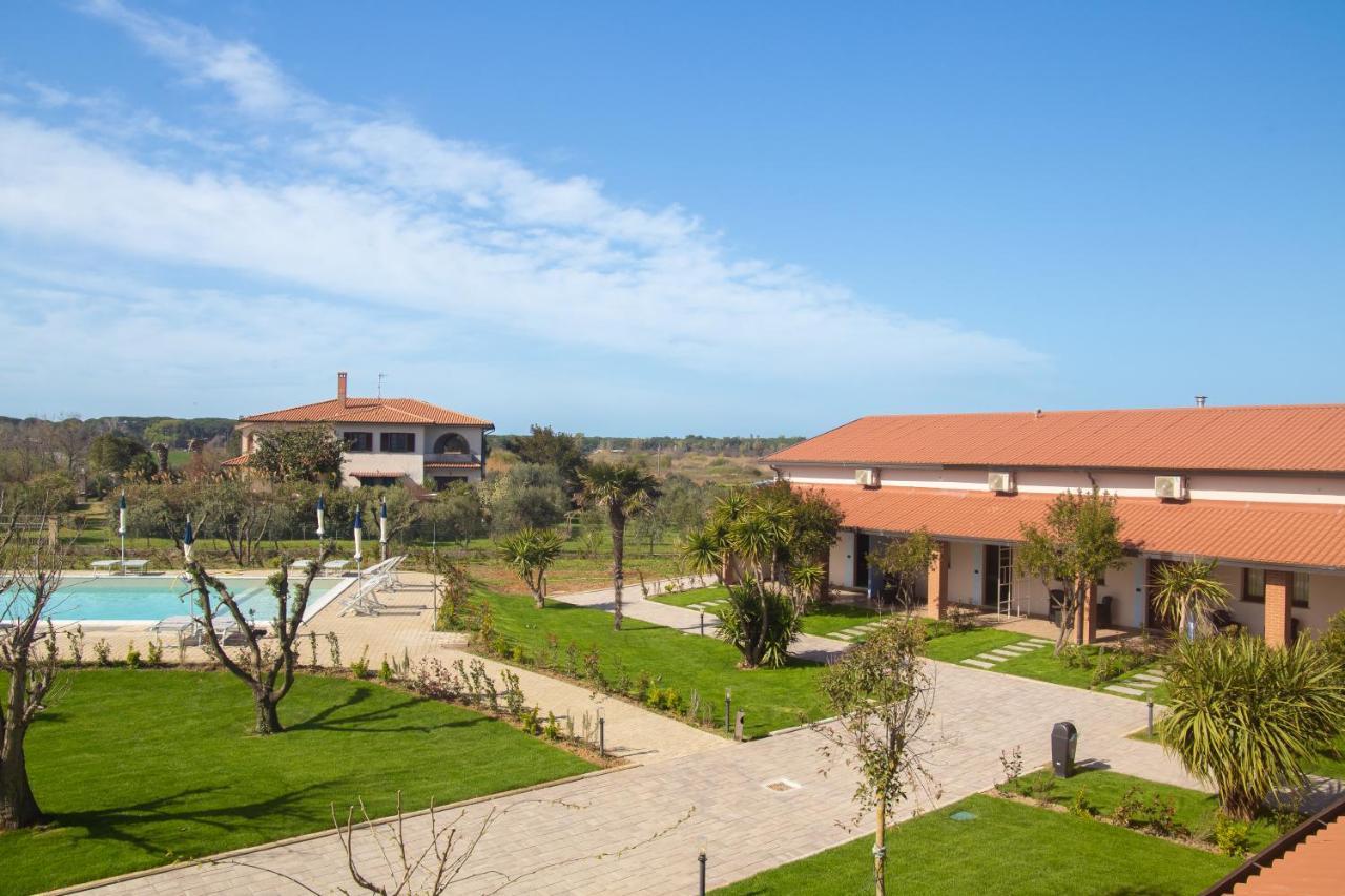 Delfino Tuscany Resort Marina di Cecina Luaran gambar