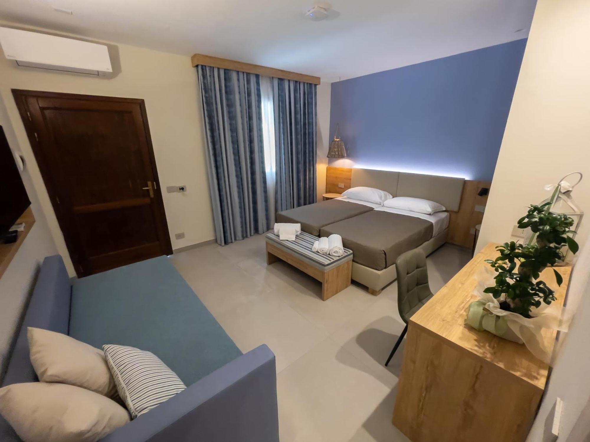 Delfino Tuscany Resort Marina di Cecina Luaran gambar