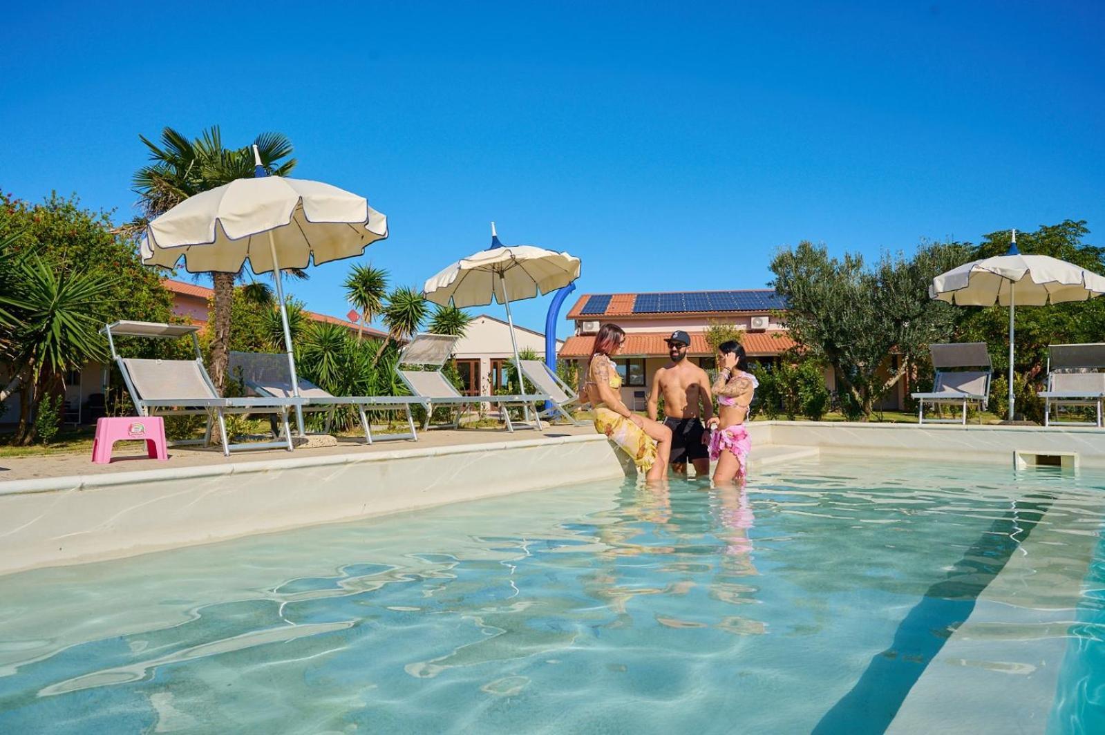 Delfino Tuscany Resort Marina di Cecina Luaran gambar