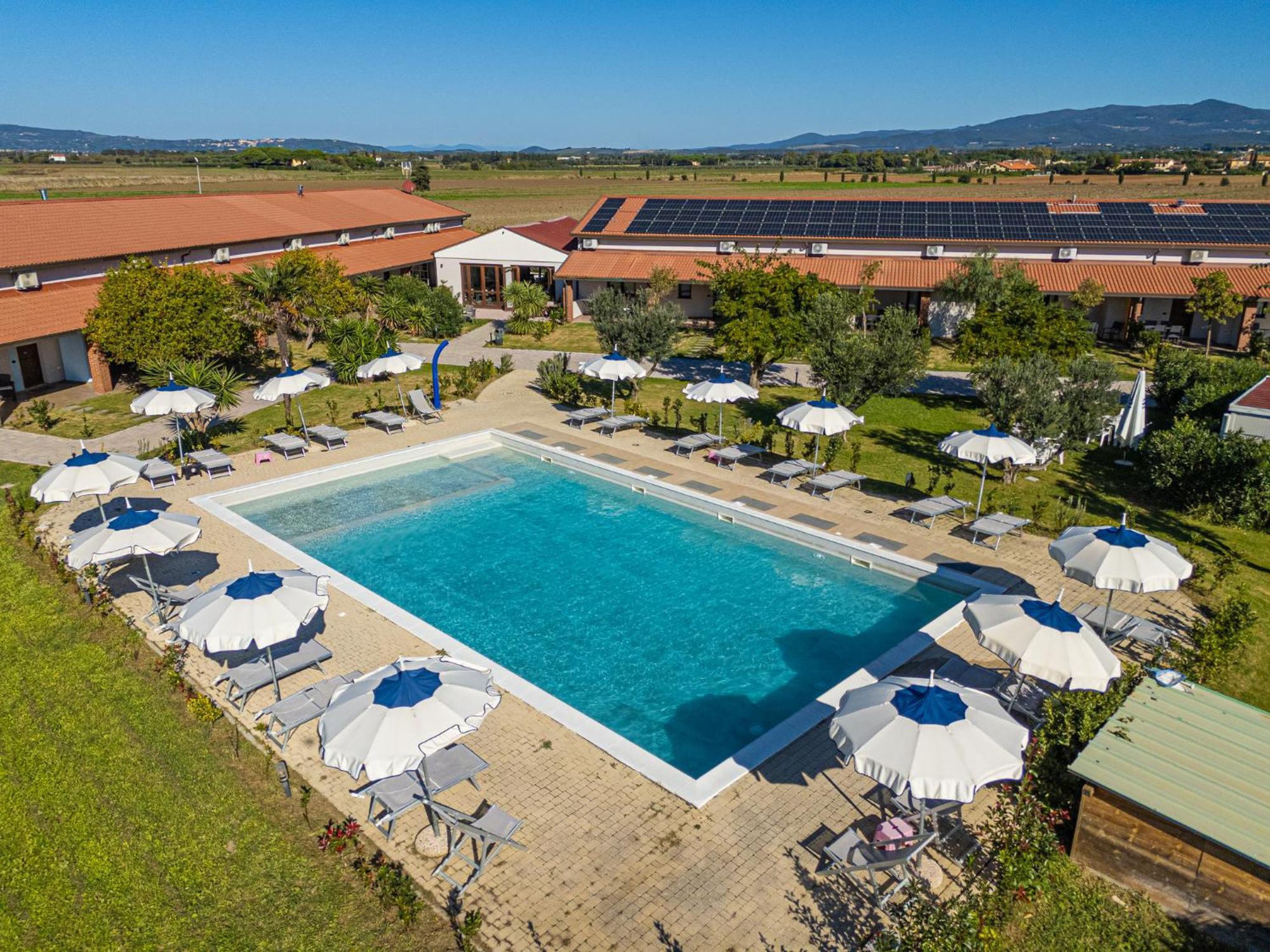 Delfino Tuscany Resort Marina di Cecina Luaran gambar